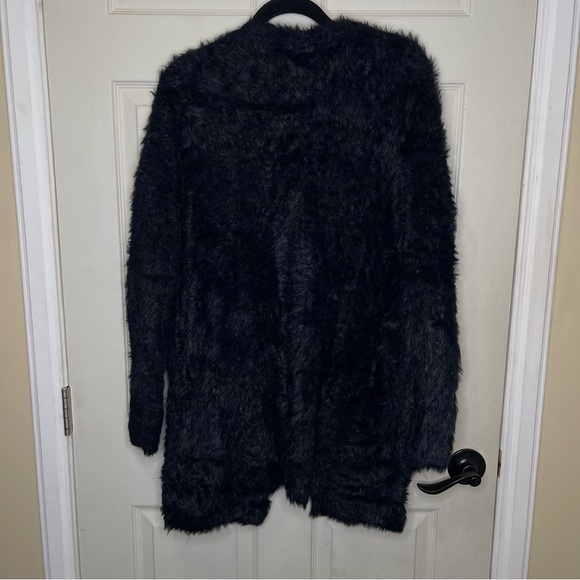 Free People Women’s Black Faux Fur Cardigan Sz S - Picture 4 of 9